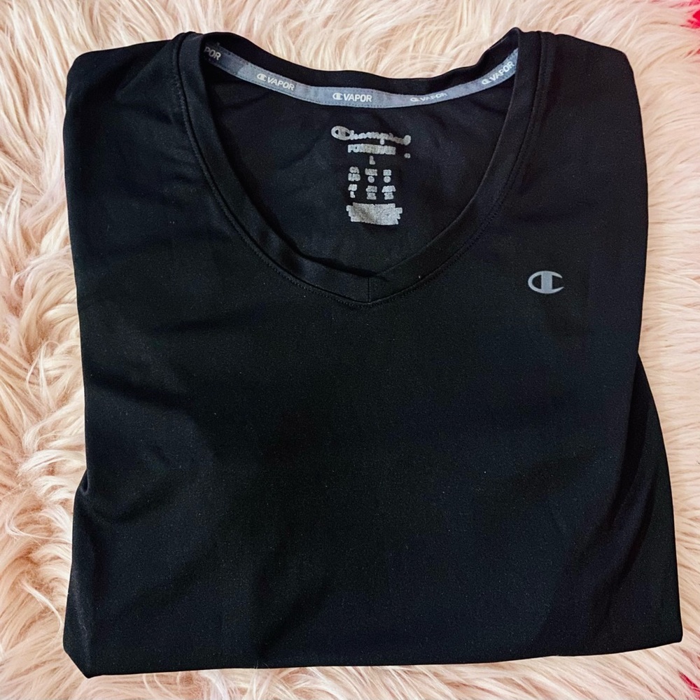 Women’s Champion Sweat-Wicking Workout T-Shirt Size Large EUC